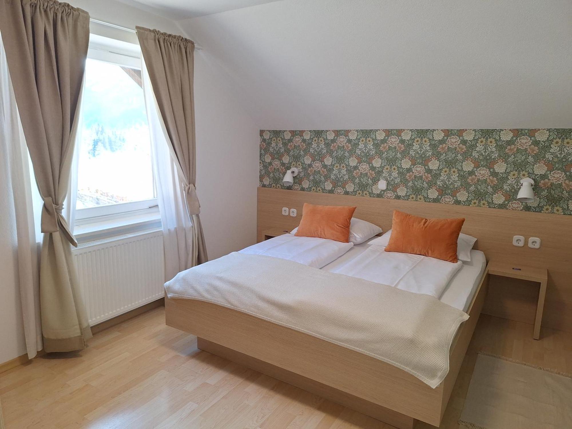 Mertelj Apartment *